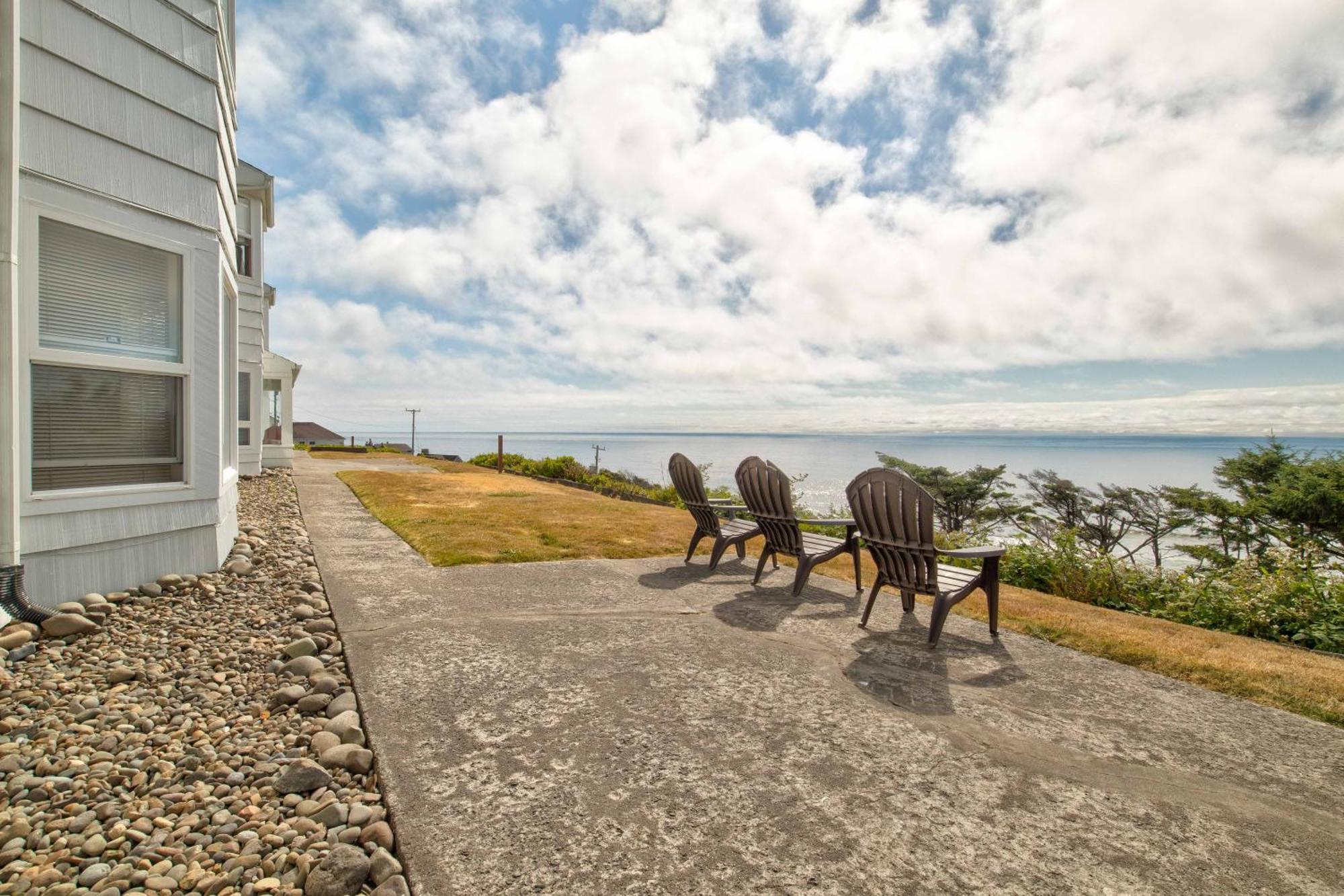 Ester Lee Oceanview Inn Лінкольн-Сіті Екстер'єр фото